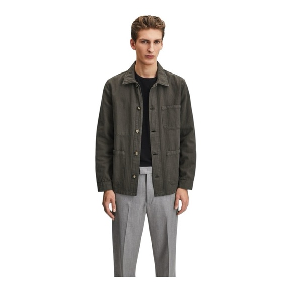 A Day’s March Men’s Cotton Original Herringbone Overshirt in Olive. Size Medium - Picture 5 of 13